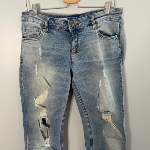 KUT from the Kloth Ripped “Catherine Boyfriend” Jean - Picture 2 of 11